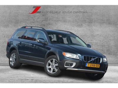 Volvo XC70 2.4 D5 AWD Summum Navigatie Leer Memory