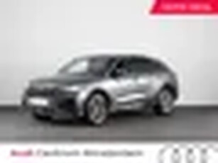 Audi Q3 Sportback 45 TFSI e S Edition 245pk Plug in Hybrid Elektrisch bedienbare achterklep 19 i