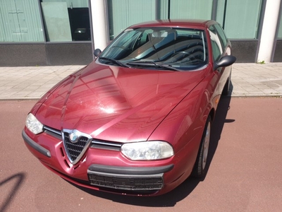 Alfa Romeo 156 Sportwagon 2.0-16V T.Spark . (bj 2000)