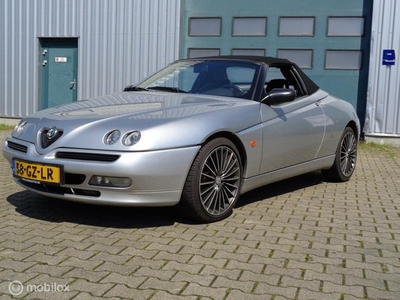 Alfa Romeo Spider 2.0-16V T.Spark L