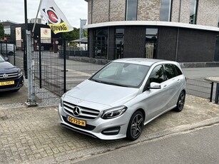 Mercedes-Benz B-Klasse 180 Ambition ..Automaat.. Led..