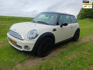 Mini Mini 1.6i Cooper LM Velgen Climate Panoramadak Stoelverwarming Half leer