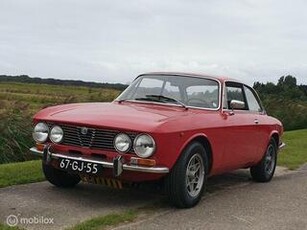 Alfa Romeo 1300 GT JUNIOR met 2.0 motor