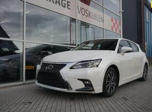 Lexus CT 200h Ultimate Edition Parelmoer wit