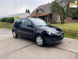 Ford Fiesta 1.3-8V