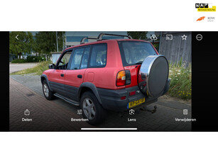 Toyota FunCruiser RAV4 2.0i SR Wagon apk gekeurd.