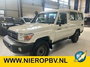 Toyota LAND CRUISER Landcruiser LX Lang VAN/Pers Dubbele Brandstoftank 4X4 Type 70 Airco 6 Cilinder Diesel