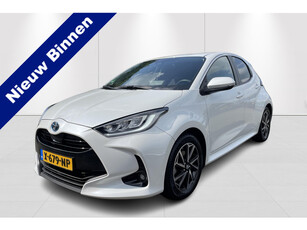 Toyota Yaris 1.5 Hybrid Dynamic All Season Banden Automaat | Stoelverwarming | Cruise/Clima Control | Licht Metalen Velgen