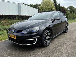 Volkswagen Golf 1.4 TSI GTE / AUTOMAAT / PANORAMADAK / NAVI / STOELVERWARMING