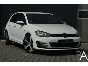 Volkswagen Golf 2.0 TSI GTI Performance 230pk|camera