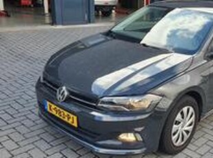 Volkswagen POLO 1.6 TDI Comfortline Business, Navi, PDC BTW auto !!!! Voorschade matig hersteld.