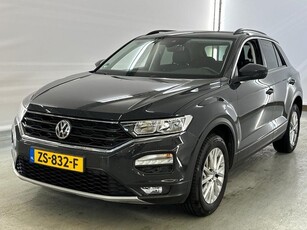 Volkswagen T-Roc 1.0 TSI Style NL AUTO PDC VOOR &