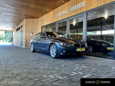 BMW 3-serie 320i EfficientDynamics, antraciet, premium