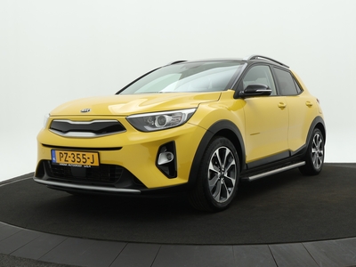 KIA STONIC 1.0 T-GDi DynamicLine - Sidesteps - Trekhaak - Lichtmetalen Velgen 17' - Navigatie - Cruise Control - Climate Control - Fabrieksgarantie tot 10-2024