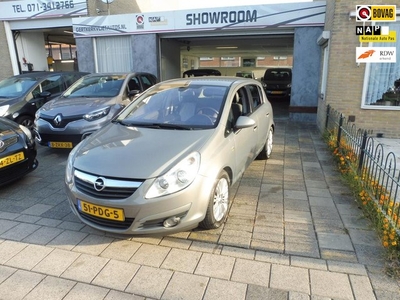 Opel Corsa 1.4-16V Cosmo