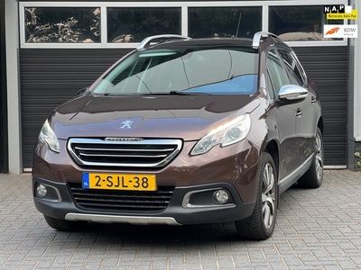 Peugeot 2008 1.6 VTi Féline Trekhaak, Panorama, Navi