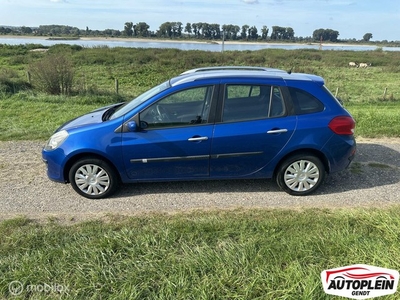 Renault Clio Estate 1.2-16V Corporate