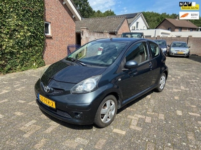 Toyota Aygo 1.0-12V + airco/lichtmetalen velgen nieuwe apk