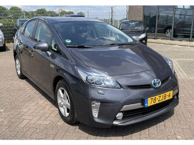 Toyota Prius 1.8 Plug-in Dynamic Business, AUTOMAAT, 136PK