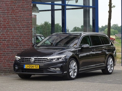 Volkswagen Passat Variant 2.0 TSI Elegance Business R