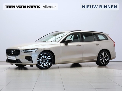 Volvo V60 2.0 B3 Automaat Plus Dark / Trekhaak / Pan. dak /