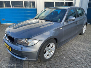 BMW 1-serie 118i 5D High Executive Xenon-Trekhaak-Nav-Cruise