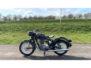 BMW R26 Top gerestaureerd.