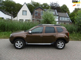 Dacia Duster 1.6 Aniversare 2wd Airco Leder Trekhaak 1200kg PDC Hoge instap