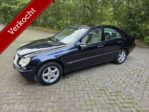 Mercedes C-klasse 180 K. Amice eerste eigenaar!! Airco!!