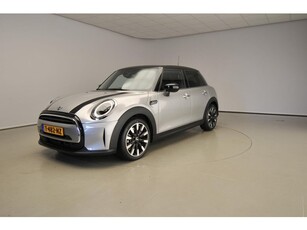 MINI 5-deurs Cooper Camden Edition Automaat /