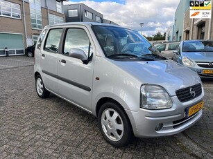 Opel Agila 1.2-16V Elegance