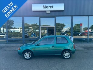 Toyota Starlet 1.3-16V Blue zeer nette en mooie staat