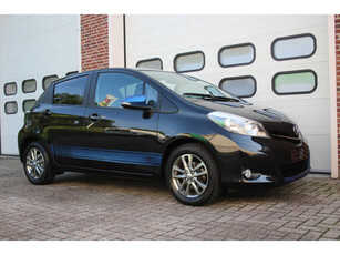 Toyota Yaris 1.3 VVT-i Edition 5-Deurs * Navi / Clima / Special ed. *