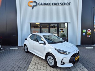 Toyota Yaris 1.5 Hybrid Carplay/Camera/Navi