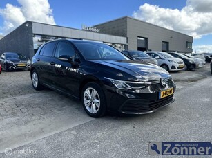 Volkswagen Golf 1.5 eTSI R-Line