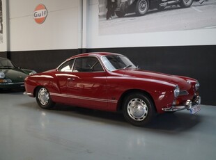 Volkswagen Karmann Ghia Restored Beautiful driver (1969)