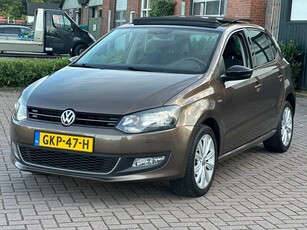 Volkswagen Polo 1.4-16V Highline (bj 2012)