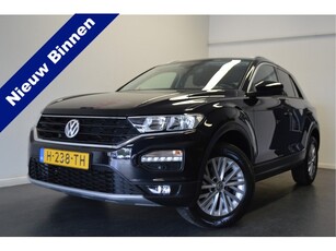 Volkswagen T-Roc 1.5 TSI Style Business , TREKHAAK , NAVI