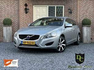 Volvo V60 2.4 D6 AWD Plug-In Hybrid *Leder *Trekh *Stoelverw