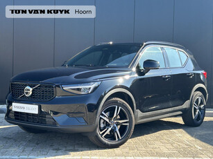 Volvo XC40 2.0 B4 Plus Dark / Trekhaak / Harman Kardon / Camera / Allseason / Elek. stoelen /