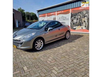 Peugeot 207 CC 1.6 VTi Roland Garros. Zeer nette Auto.