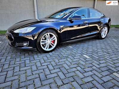 Tesla Model S Elektriciteit