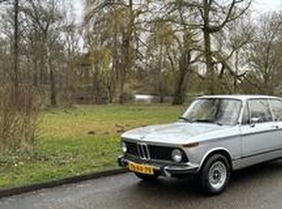 BMW 2002 2002 33 jaar van ex BMW dealer.