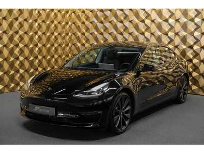 Tesla Model 3 Performance 462pk *EX BTW* (€39.950,- incl. btw) 4% Bijtelling FSD Autopilot Full Self Driving Black on Black