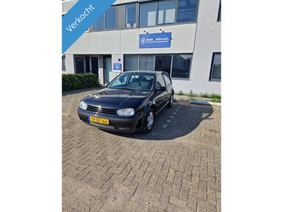 Volkswagen Golf 1.4 16V Trendline VERKOCHT