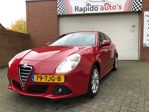 Alfa Romeo Giulietta 2.0 JTDM DISTINCTIVE Automaat 5D