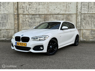 BMW 1-serie f20 LCI M pakket/LED/Navi/Cruise/Alcantara