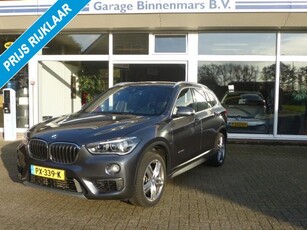 BMW X1 sDrive20i High Executive, donkere hemelbekl. Afn trekhaak