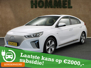 Hyundai IONIQ Premium EV - 2000 EURO SUBSIDIE - 88 kW- ORIGINEEL NEDERLANDSE AUTO - LEDEREN BEKLEDING - PARKEERSENSOREN VOOR/ ACHTER - PANORAMADAK - CLIMATE CONTROL - NAVIGATIE - STUUR/VOORSTOELEN VERWARMD - 2000 EURO SUBSIDIE