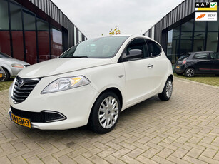 Lancia Ypsilon 0.9 TwinAir Airco Cruise Weinig Kms NL Auto NAP